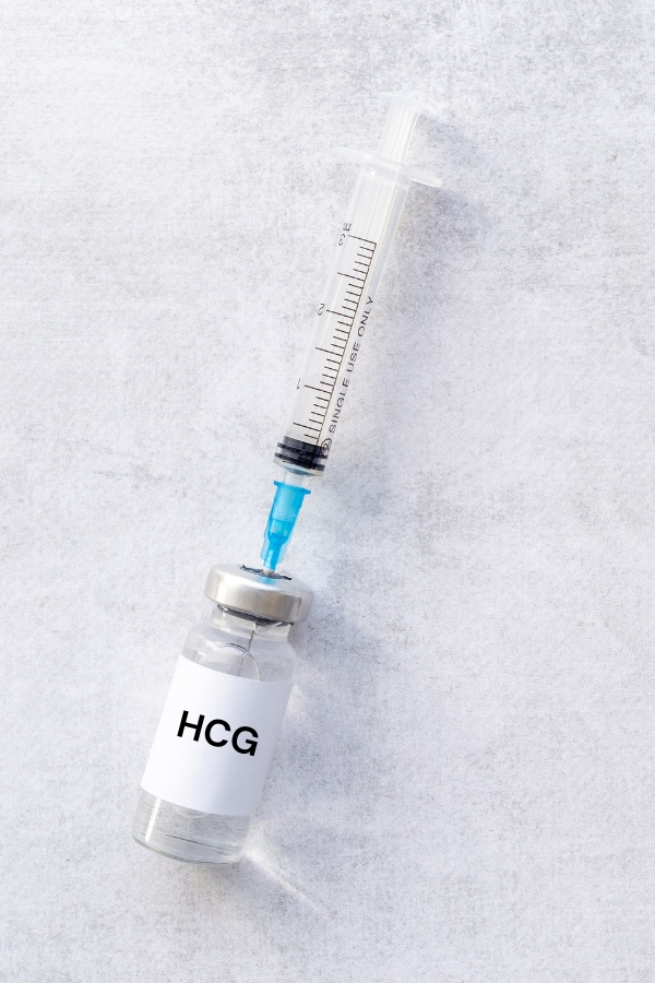 trigger-shot-during-egg-freezing-pain-timing-and-side-effects-girl